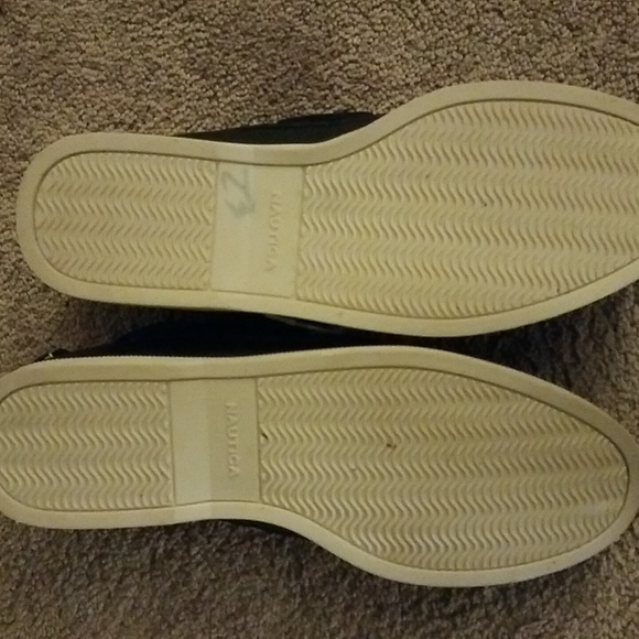 Nautica size 8 boat shoes (brand new) - Picture 3 of 3